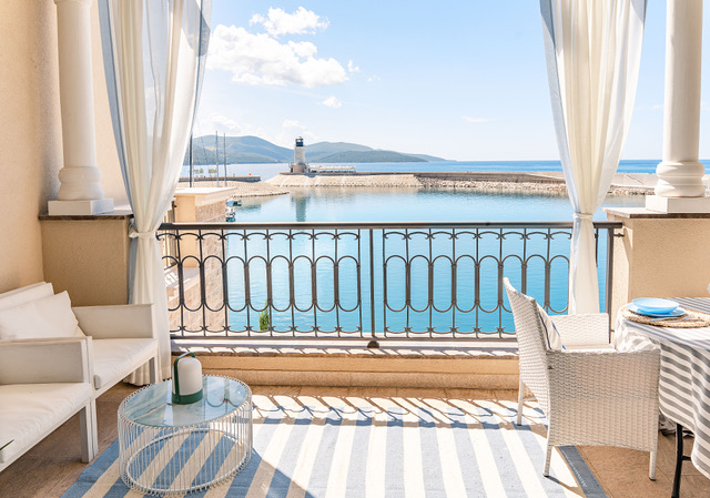 Appart vue port